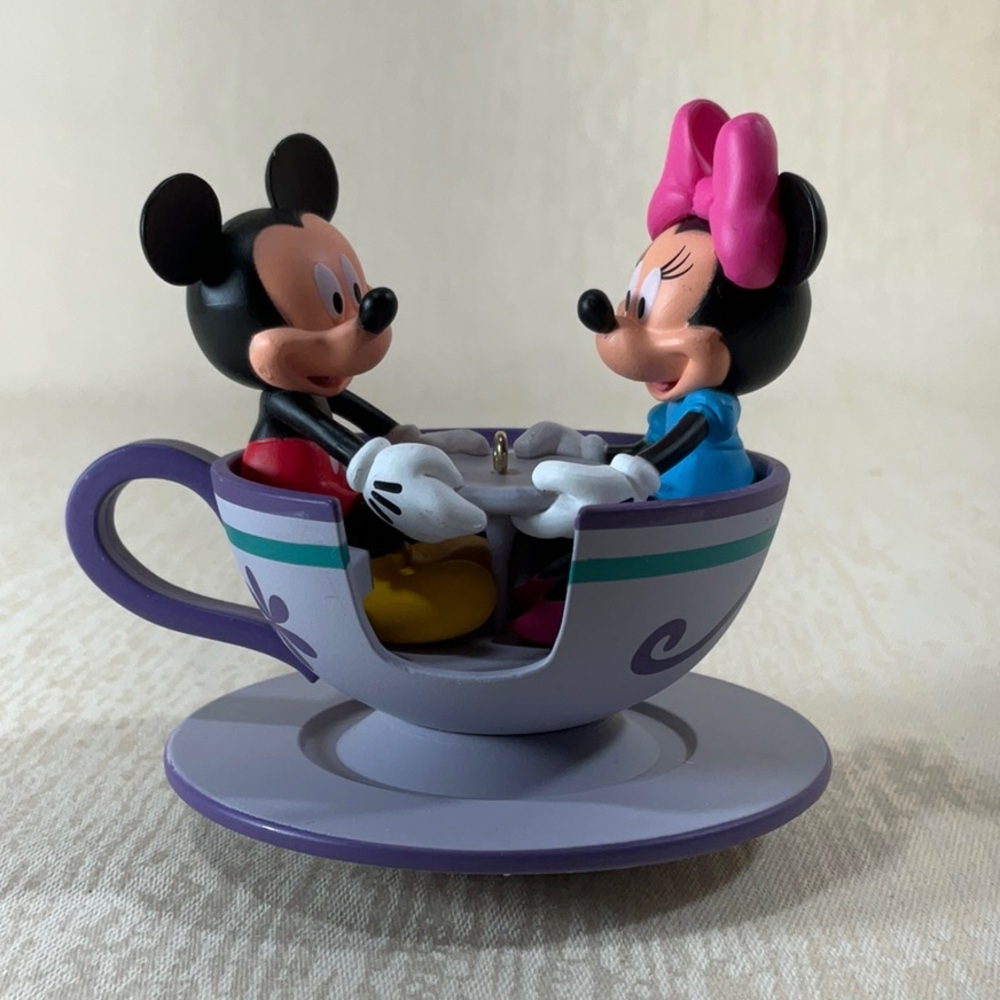 2016 Hallmark Keepsake Mickey and Minnie Teacup For Two Ornament